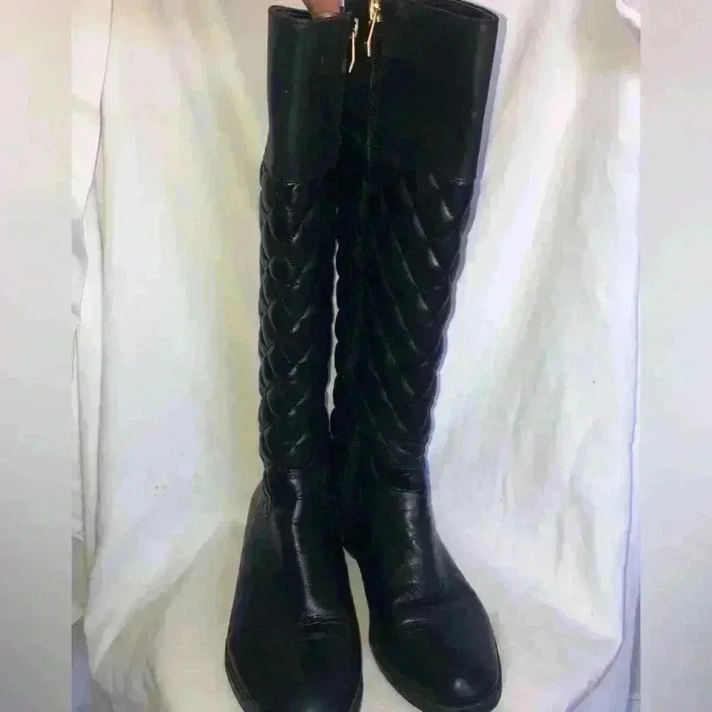 Vince Camuto Black Quilted Leather Knee High boots Sz 7.5 - Picture 2 of 6